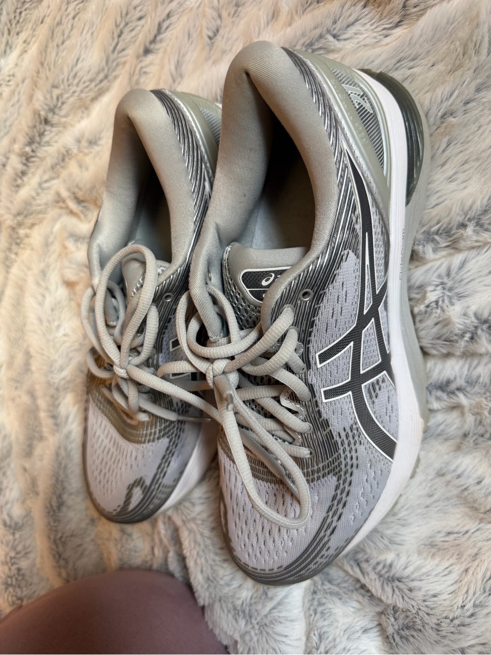 Asics Women's Running Sneakers in Light Gray and White